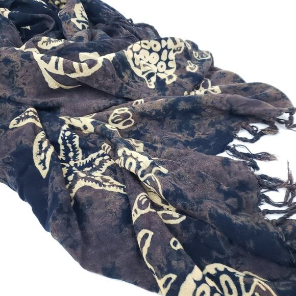 Sarong | Turtle Starfish Hibiscus Print - Picture 3 of 6